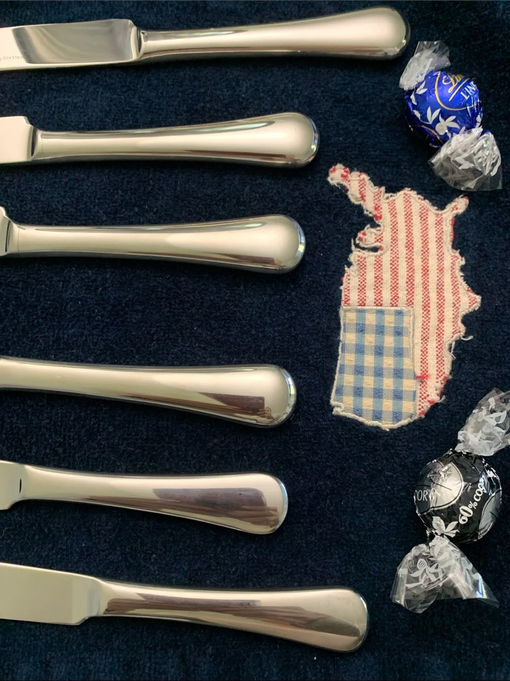 Wallace Picasso pattern Dinner Knife S/6- Polished Glossy Finish